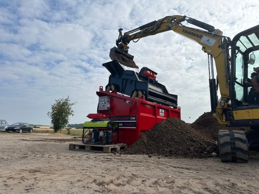 mutterbodensieben mit der kleinen siebanlage siebanlage für schuttgütter